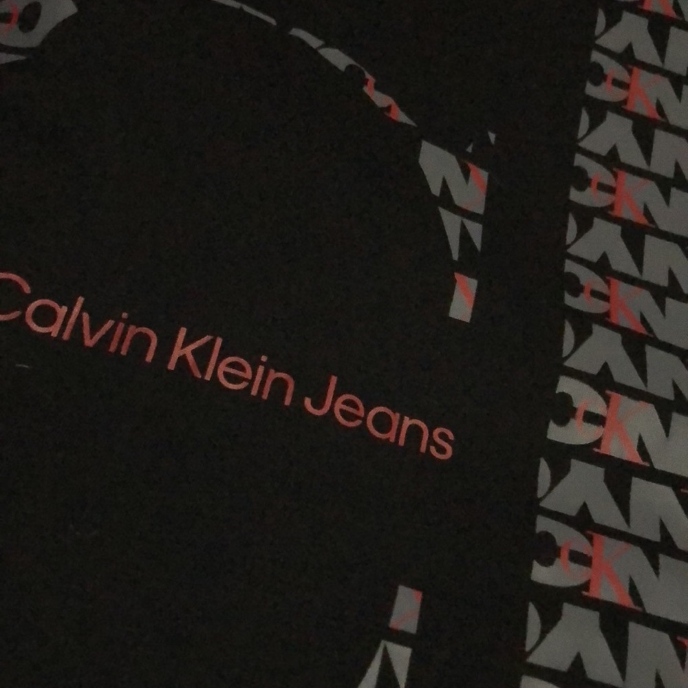 NWT-Calvin Klein Mens Short Sleeve T-Sz S-Cotton-Full Front Logo-Black/Gray/Red - Picture 2 of 10